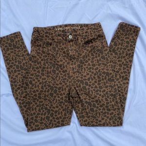 AE cheetah print skinny jeggings